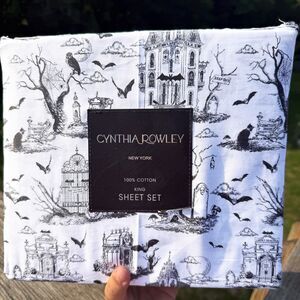 NEW Cynthia Rowley Halloween Cemetery Black and White King Sheet Set